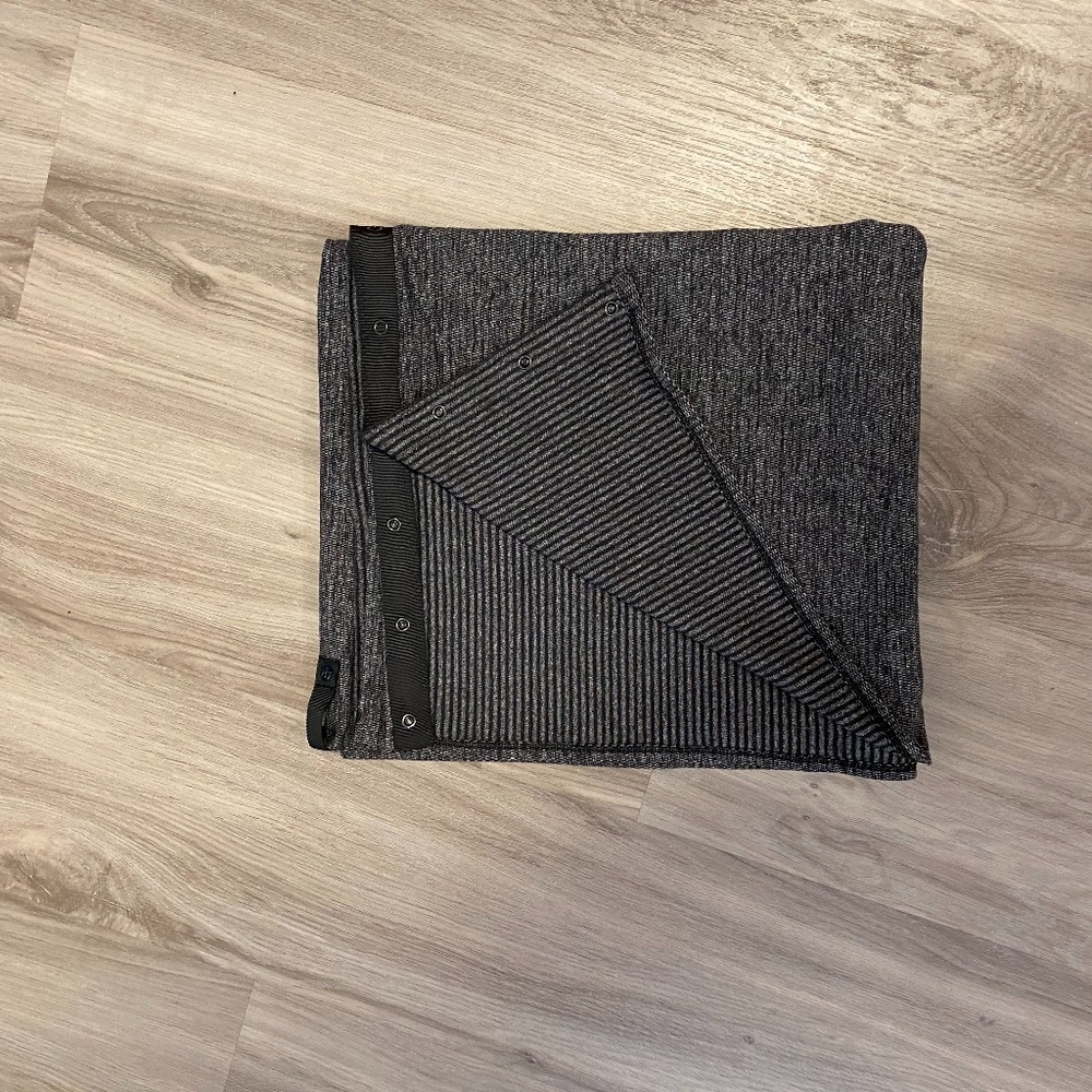 Lululemon Vinyasa Scarf